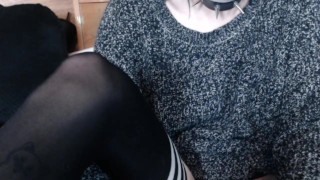 young tgirl stroking 9 inch cock on chaturbate